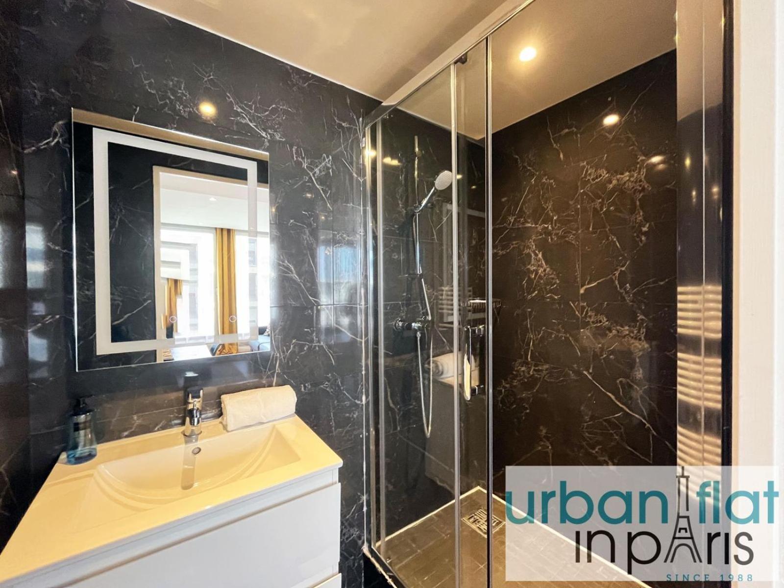 Urban Flat 129 - Sublime Art Champs-elysees Appartement Parijs