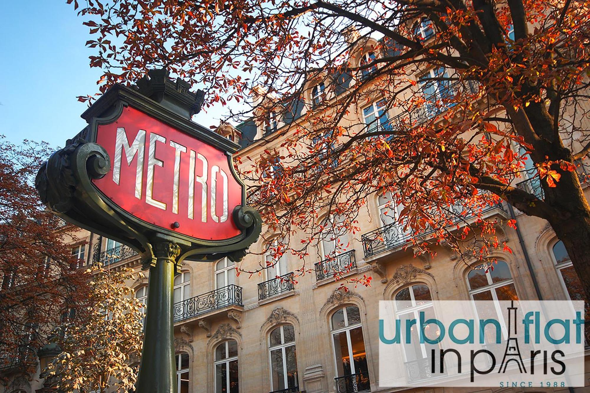 Urban Flat 129 - Sublime Art Champs-elysees * Parijs